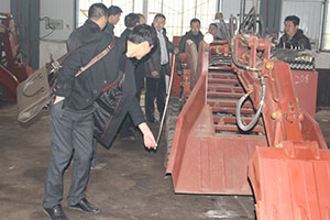 扒渣機現場情況